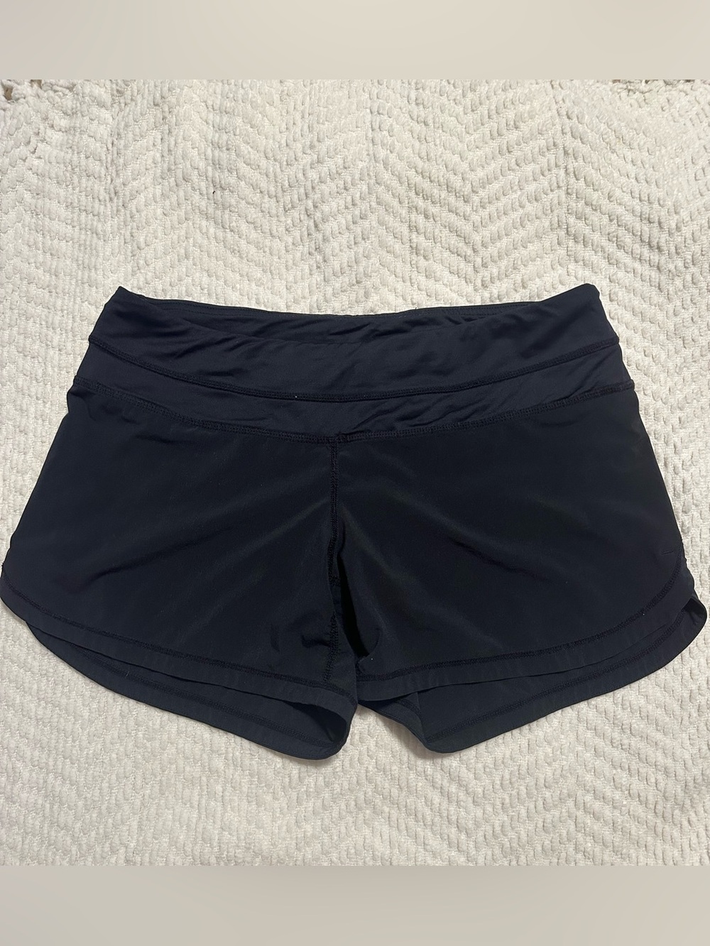 Lululemon Speed Up Low-Rise Lined Short 2.5” Black Size 4